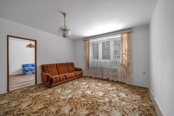 Prodej bytu 2+1, Tkalcovská, Trutnov - obývací pokoj - Prodej bytu 2+1 v družstevním vlastnictví 56 m², Trutnov