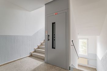 Výtah. - Prodej bytu 2+1 v osobním vlastnictví 62 m², Jindřichův Hradec
