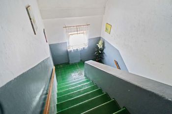 schodiště - Prodej výrobních prostor 350 m², Světec