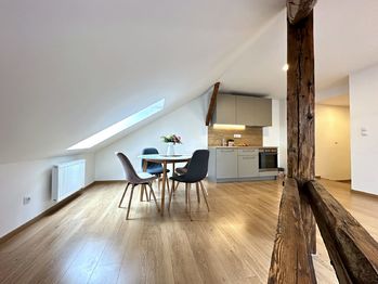 Pronájem bytu 2+kk v družstevním vlastnictví 64 m², Prachatice