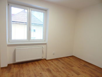 Pronájem bytu 3+1 v družstevním vlastnictví 60 m², Brozany nad Ohří