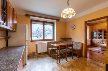 kuchyně 1.NP - Prodej domu 130 m², Praha 5 - Holyně