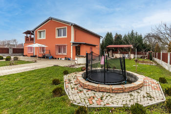 Prodej domu 294 m², Teplice