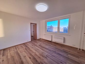 Obývací pokoj  - Pronájem bytu 2+1 v osobním vlastnictví 44 m², Vyškov