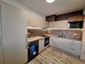 Kuchyně - Pronájem bytu 2+1 v osobním vlastnictví 44 m², Vyškov 