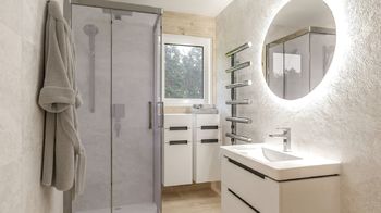 Vizualizace - takto může vypadat vaše koupelna - Prodej domu 180 m², Neveklov