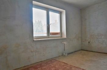 Pokoj (cca 14 m2) - Prodej domu 122 m², Kotvrdovice