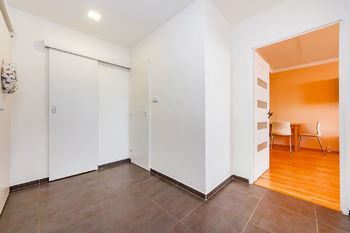 Prodej bytu 3+kk v osobním vlastnictví 62 m², Praha 6 - Řepy
