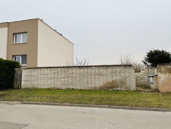 Prodej pozemku 1403 m², Vracov