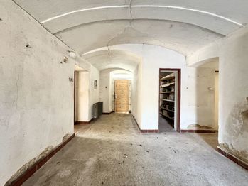 Prodej domu 400 m², Dolní Lánov