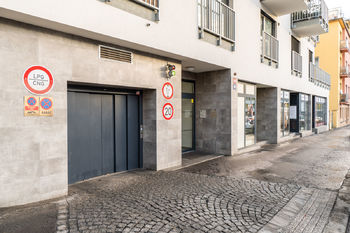 Prodej obchodních prostor 45 m², Praha 5 - Smíchov
