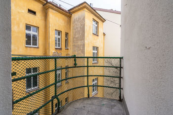 Pronájem bytu 1+1 v osobním vlastnictví 40 m², Praha 7 - Holešovice