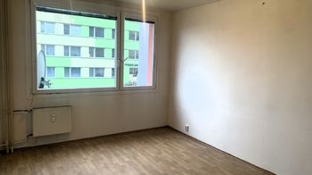 obývací pokoj - Prodej bytu 2+kk v osobním vlastnictví 40 m², Benátky nad Jizerou