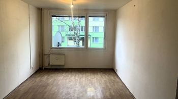 obývací pokoj - Prodej bytu 2+kk v osobním vlastnictví 40 m², Benátky nad Jizerou