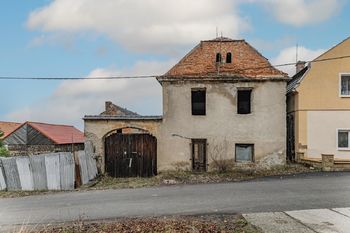 Prodej domu 270 m², Hrobčice