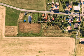 Prodej pozemku 8247 m², Hostín u Vojkovic