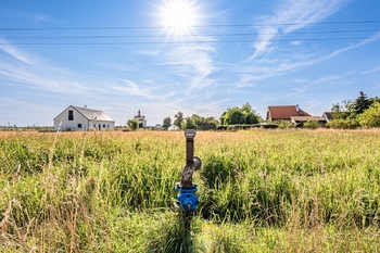 Prodej pozemku 8247 m², Hostín u Vojkovic