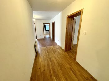 Chodba bytu - Pronájem bytu 3+1 v osobním vlastnictví 126 m², Radomyšl