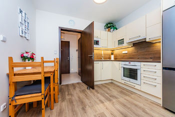 Prodej bytu 2+kk v družstevním vlastnictví 47 m², Praha 10 - Dolní Měcholupy