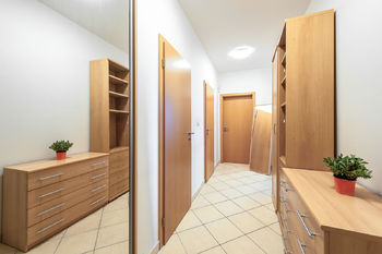Prodej bytu 2+kk v osobním vlastnictví 61 m², Praha 5 - Stodůlky