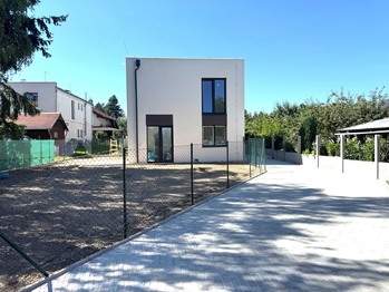 současný stav - Prodej bytu 5+kk v osobním vlastnictví 110 m², Mukařov 