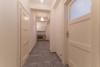 Pronájem bytu 2+1 v osobním vlastnictví 47 m², Praha 4 - Nusle
