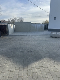 Prodej nájemního domu 700 m², Cheb