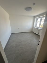 Prodej nájemního domu 700 m², Cheb