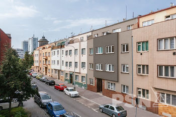Prodej bytu 2+kk v osobním vlastnictví 35 m², Praha 4 - Michle