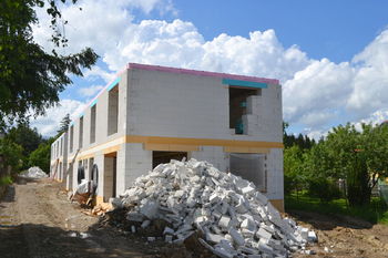 aktuální stav projektu - Prodej domu 110 m², Mukařov