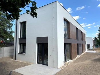 současný stav -pohled na dům - Prodej domu 110 m², Mukařov
