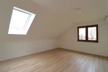 3. pokoj v patře - Pronájem domu 160 m², Horoměřice