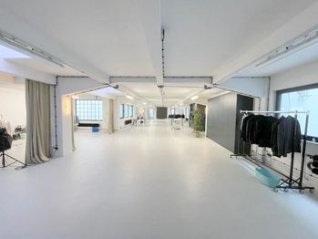 Pronájem výrobních prostor 497 m², Praha 8 - Karlín