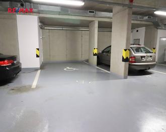 Pronájem garážového stání 16 m², Praha 5 - Hlubočepy