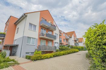 Prodej bytu 3+kk v osobním vlastnictví 74 m², Jinočany