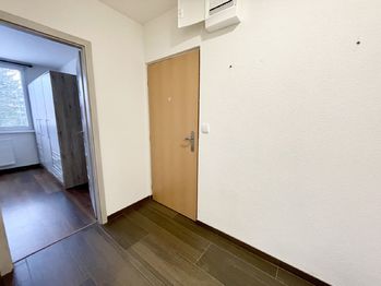 Prodej bytu 3+1 v osobním vlastnictví 77 m², Huzová