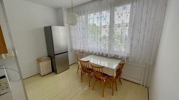 Kuchyně, jídelní kout - Pronájem bytu 2+1 v osobním vlastnictví 61 m², Strakonice