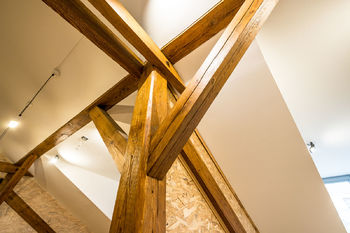 Kdo má rád dřevo, tak si přijde na své - Prodej bytu 2+kk v osobním vlastnictví 48 m², Ústí nad Labem