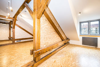 Vstupní chodba, obývací pokoj a ložnice - Prodej bytu 2+kk v osobním vlastnictví 48 m², Ústí nad Labem