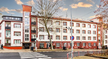 Pohled na dům od architekta Františka Fialy - Prodej bytu 1+1 v osobním vlastnictví 47 m², Ústí nad Labem 