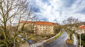Výhled z bytu - Prodej bytu 1+1 v osobním vlastnictví 47 m², Ústí nad Labem