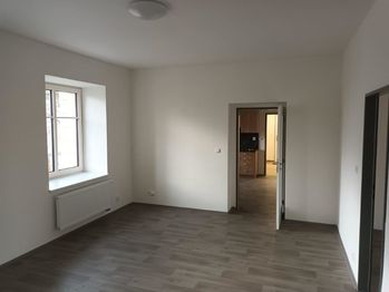 Pronájem bytu 3+1 81 m², Tachov (ID 114-NP09178)
