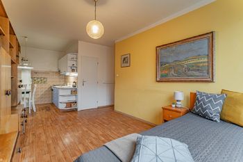 Prodej bytu 2+kk v osobním vlastnictví 40 m², Praha 4 - Michle