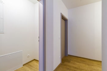 Šatna - Prodej bytu 3+kk v osobním vlastnictví 84 m², Vrchlabí