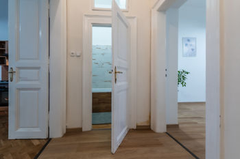 Pronájem bytu 2+kk v družstevním vlastnictví 57 m², Praha 2 - Vinohrady