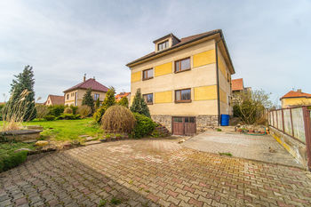 Prodej domu 307 m², Uhlířské Janovice (ID 205-