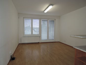 Pronájem bytu 1+kk v osobním vlastnictví 42 m², Hostivice