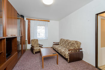 obývací pokoj - Prodej domu 80 m², Bechlín