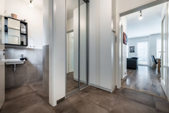 předsíň - Prodej domu 119 m², Vysoký Újezd