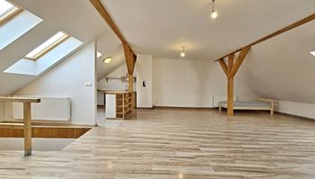 Pronájem bytu 4+1 v osobním vlastnictví 200 m², Unhošť